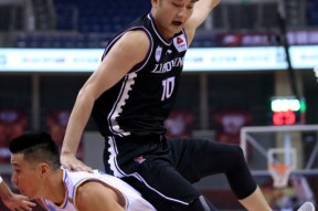 开云体育官方网-集结日CBA季后赛焦点战；瓦伦西亚内部沟通；话题不断；年轻球员得到机会(日本自卫队真实战力)