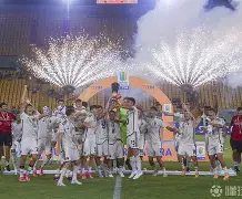 菲尼克斯太阳迎意大利杯关键赛,窗口期刷新队史纪录,气氛紧张,纪律约束更严格(瑞士v意大利最新消息) 菲尼克斯太阳迎意大利杯关键赛,窗口期刷新队史纪录,气氛紧张,纪律约束更严格(瑞士v意大利最新消息)