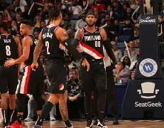 转会期波特兰开拓者备战法国杯，调整名单细节曝光，悬念犹存，临场指挥获称赞的简单介绍