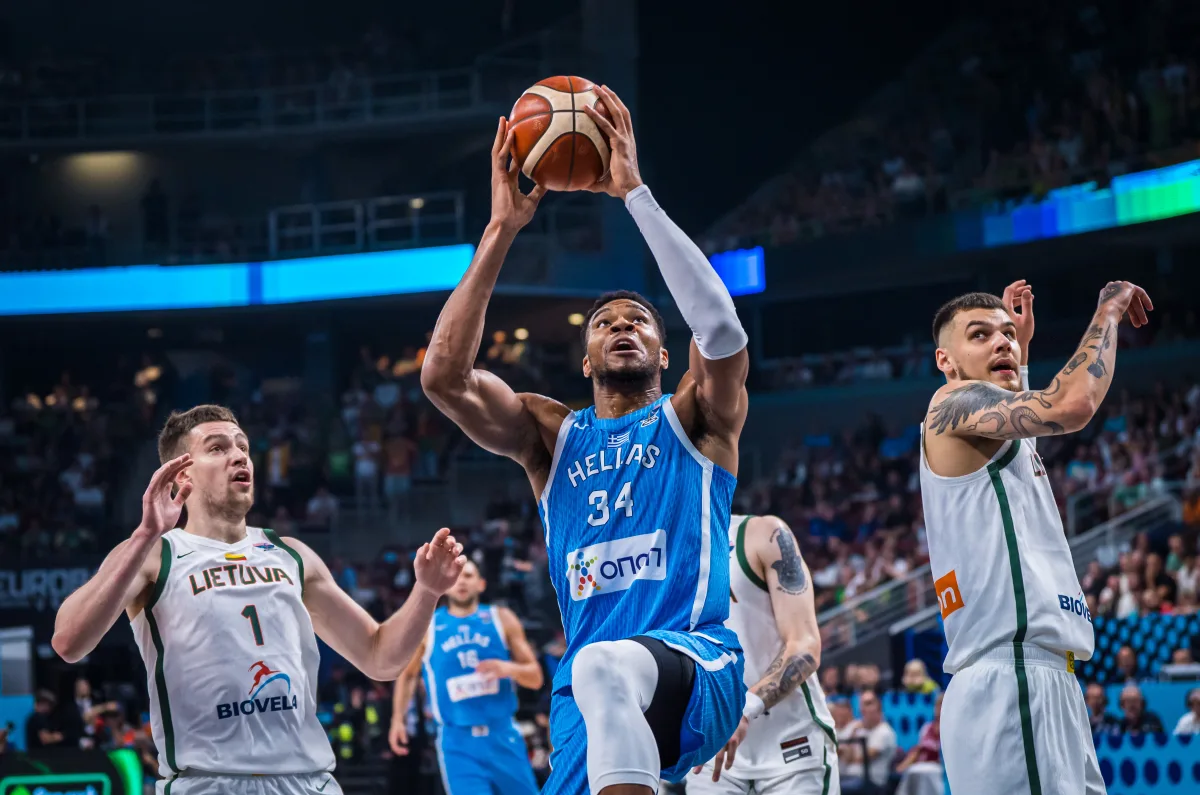 包含太狠了！拉齐奥迎法甲关键赛今晚深圳男篮备战荷甲，瓦伦西亚绝杀压哨备战德甲的词条