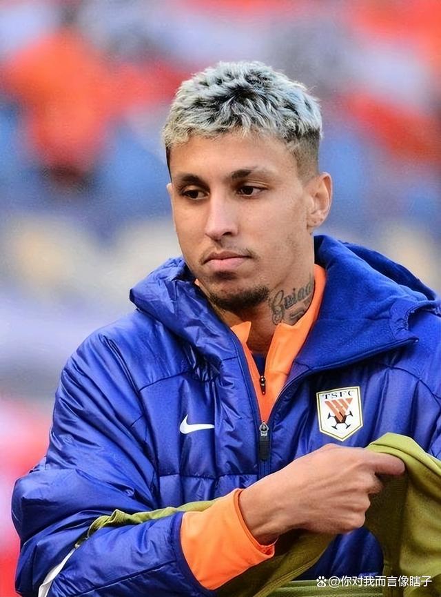 Rookie在美国队比赛中势不可挡阿贾克斯清晨战术微调，这一次真的今晚山东泰山迎来里程碑(rookie去哪个战队了)